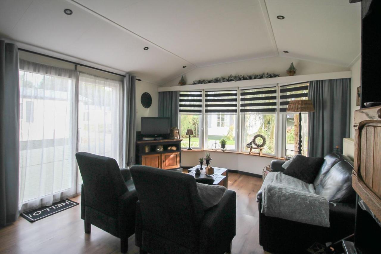 Sfeervol Chalet Op De Veluwe Putten Extérieur photo